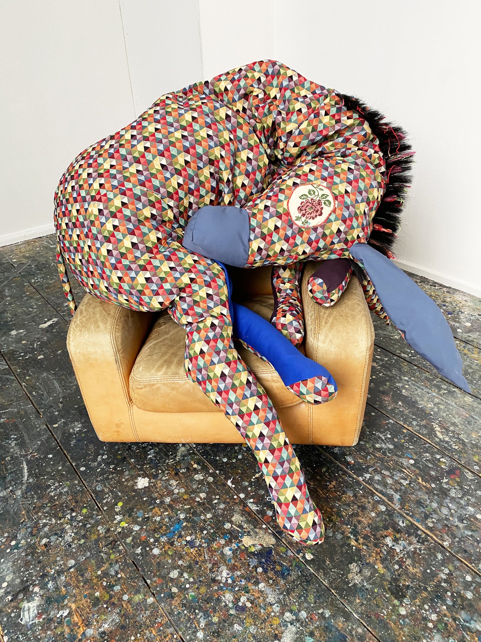 Stephen Wilks, Diamond Donkey, 2020, Textile, Cotton, Wool, Horsehair, Zipper, ca. 250 x 150 x 50 cm, courtesy of Hilgemann Art & the artist.jpg